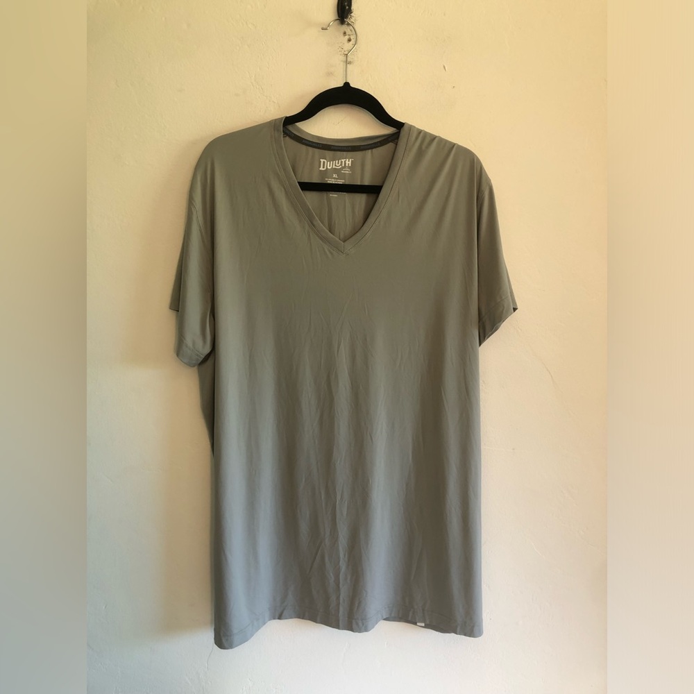 Duluth Armachillo Shirt Mens 2XL Gray Performance Short Sleeve Tshirt